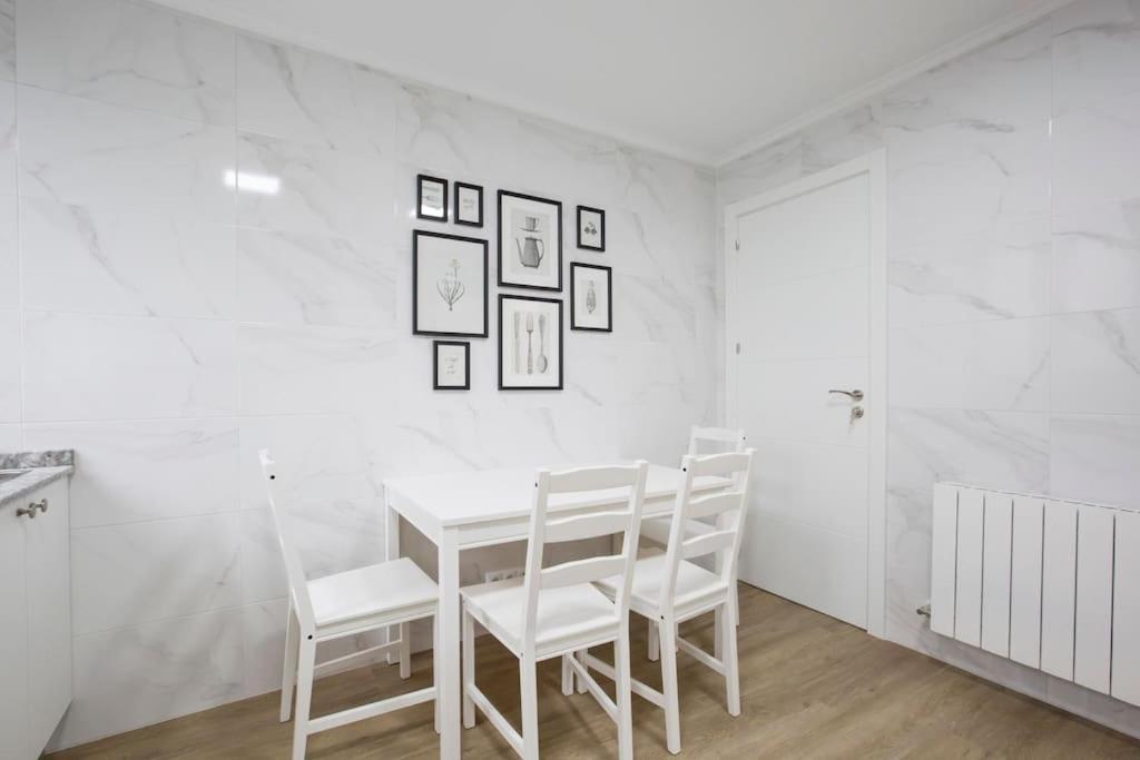 Alhondiga Flat By Next Stop Билбао Екстериор снимка
